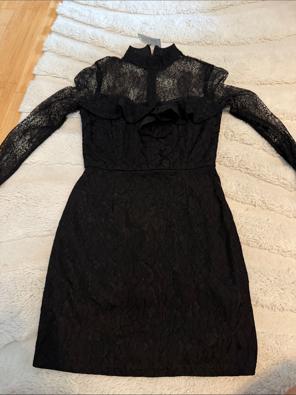 Missguided Black Lace Long-Sleeve High Neck Dress